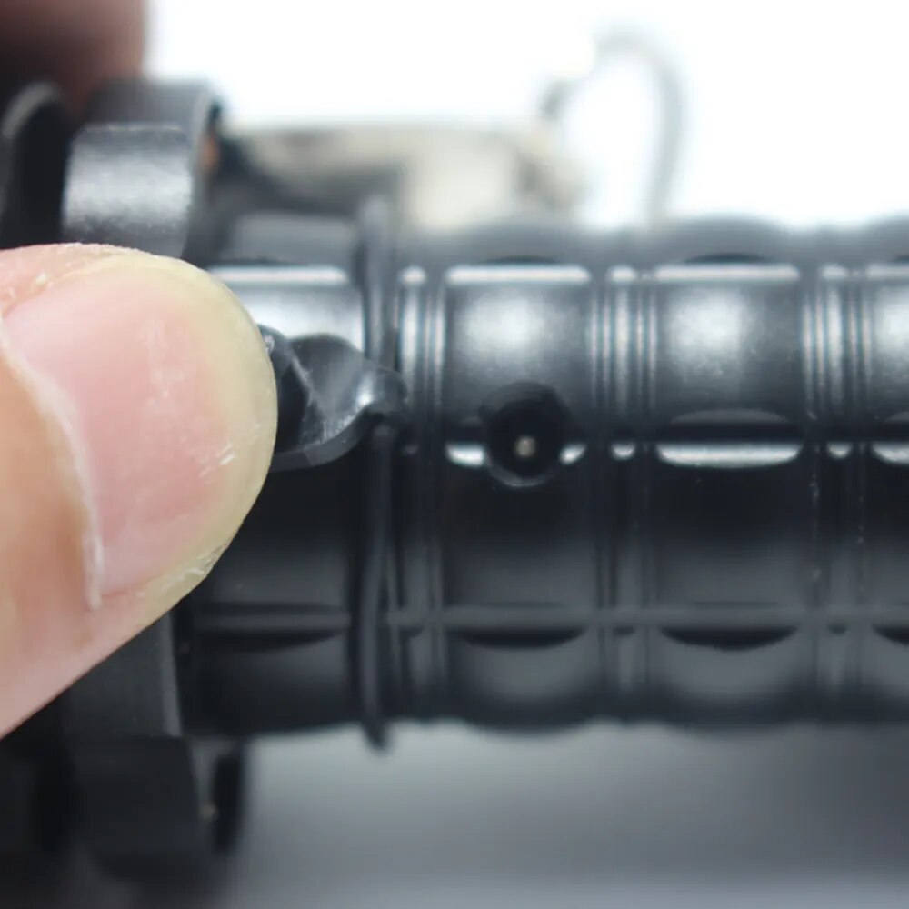 Telescoping Baton Flashlight